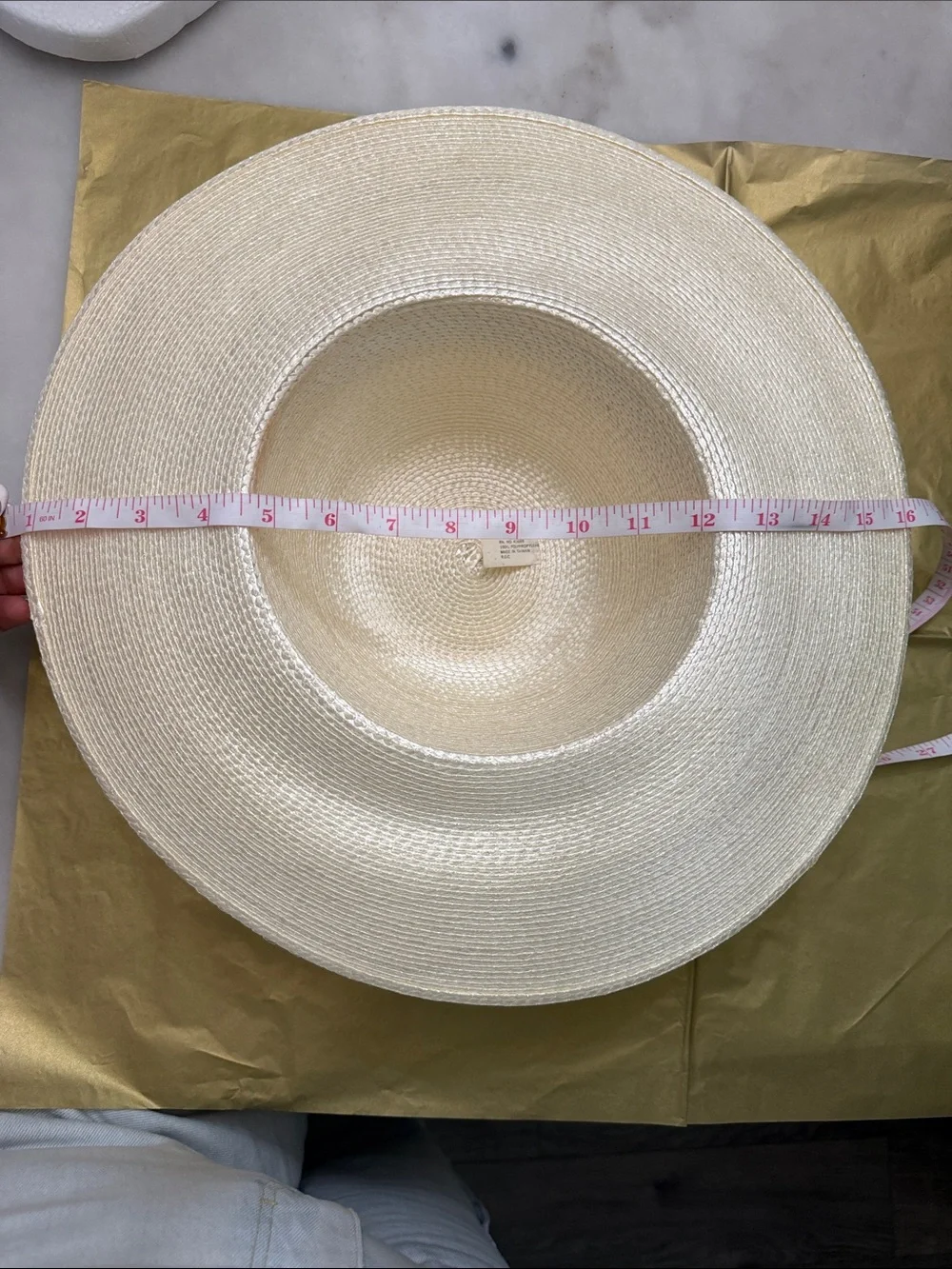 Vintage Elegant Derby Cream Straw Hat with Black Ribbon Accent